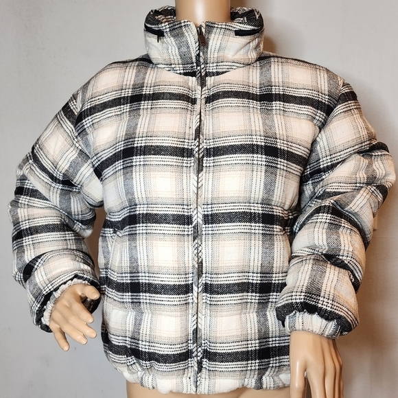 American Eagle Wool-blend plaid puffer coat. Women's size xs. - Picture 7 of 16